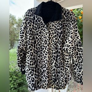 Fun leopard velvet oversized jacket!